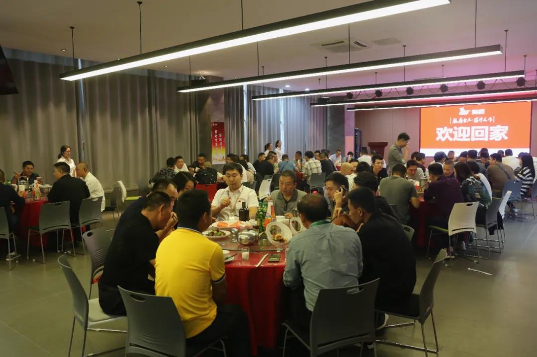 聰廚參展湖(hú)南食餐會暨良之隆食材節成果豐碩 聪厨参展湖南食餐会暨良之隆食材节成果丰硕
